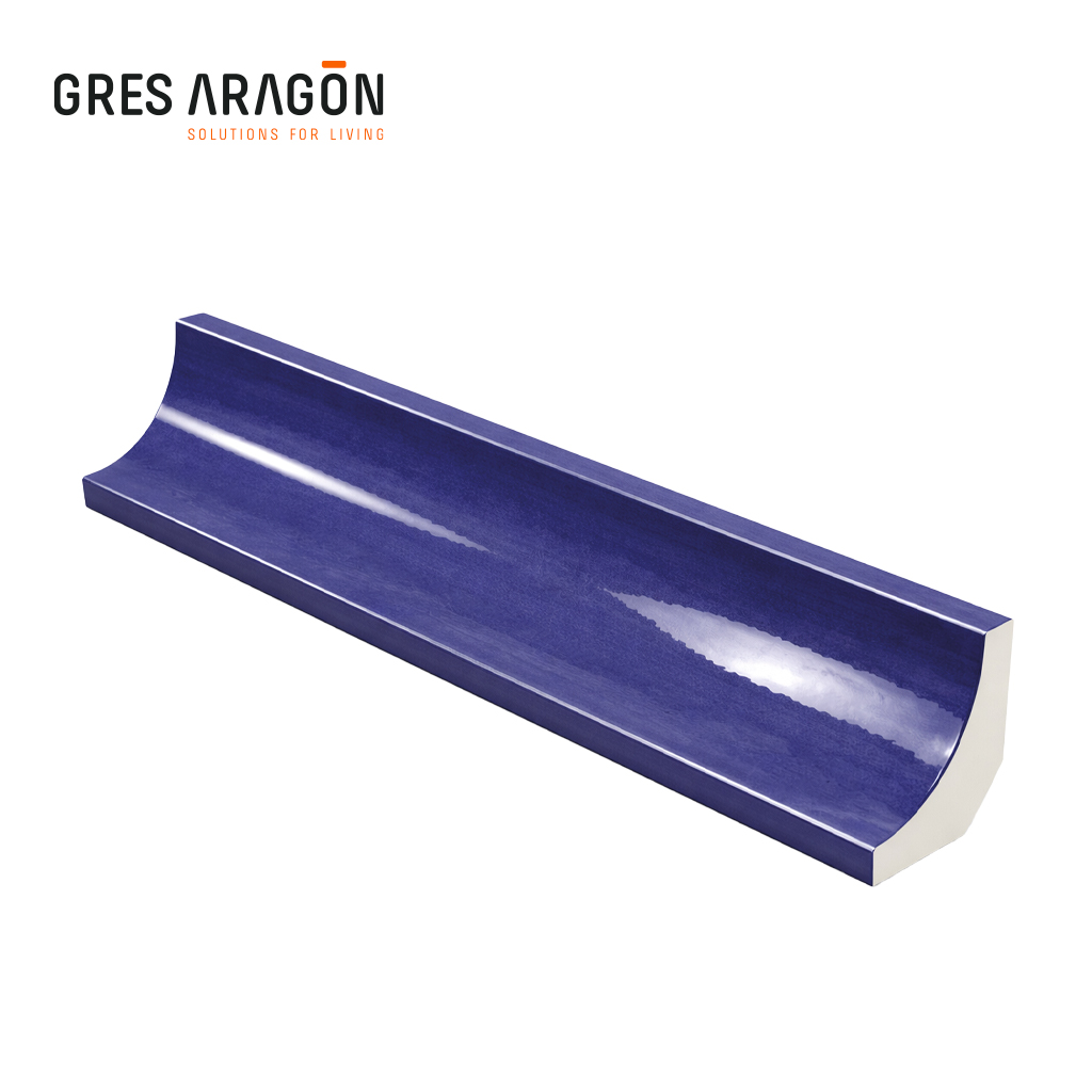 gres-de-aragon-recubrimiento-para-piscinas-de-competencia-pieza-redondeada-para-mediacana-azul-oscuro